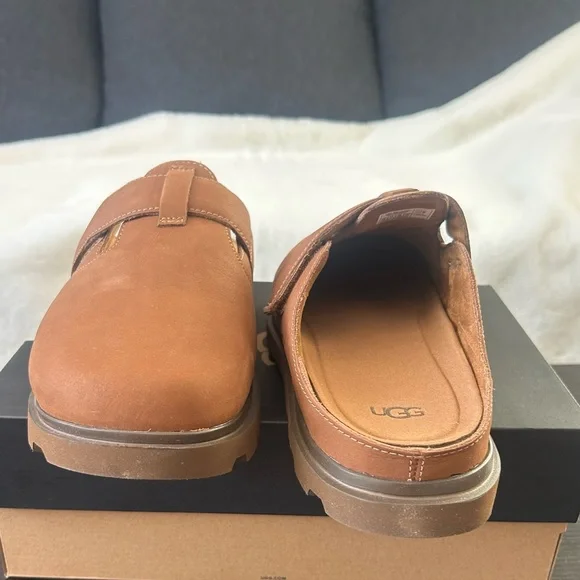 UGG MENS SOLANO LEATHER CLOG
